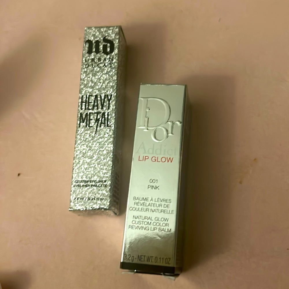 Bundle : NIB Christian Dior color Reviver LipGloss  & bonus urban decay liner